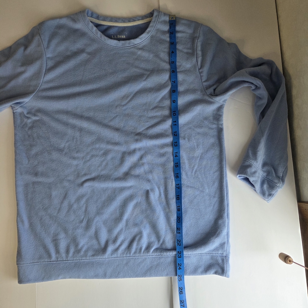 Sold ------ L.L. Bean Baby Blue Crewneck Sweater 19in P2P - Picture 6 of 8